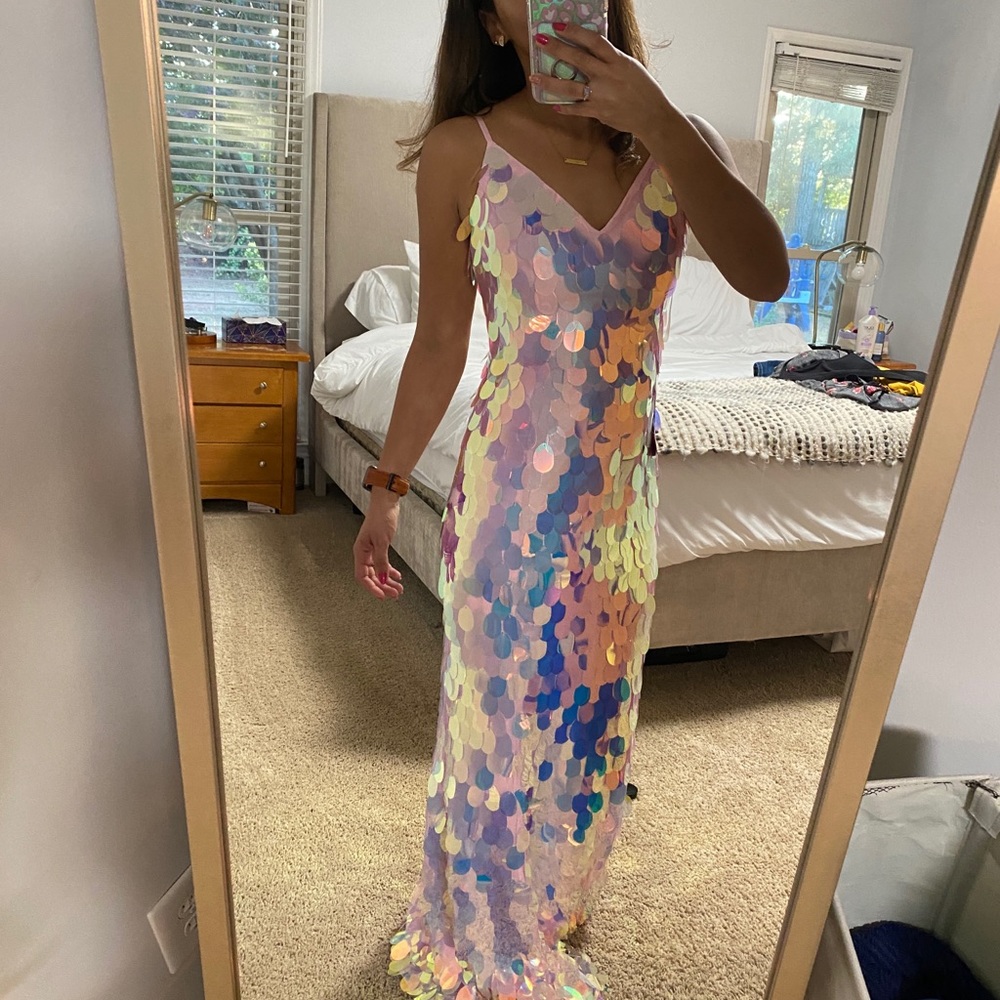 NWT Bebe formal dress size 2 pink floor length sequins mermaid
